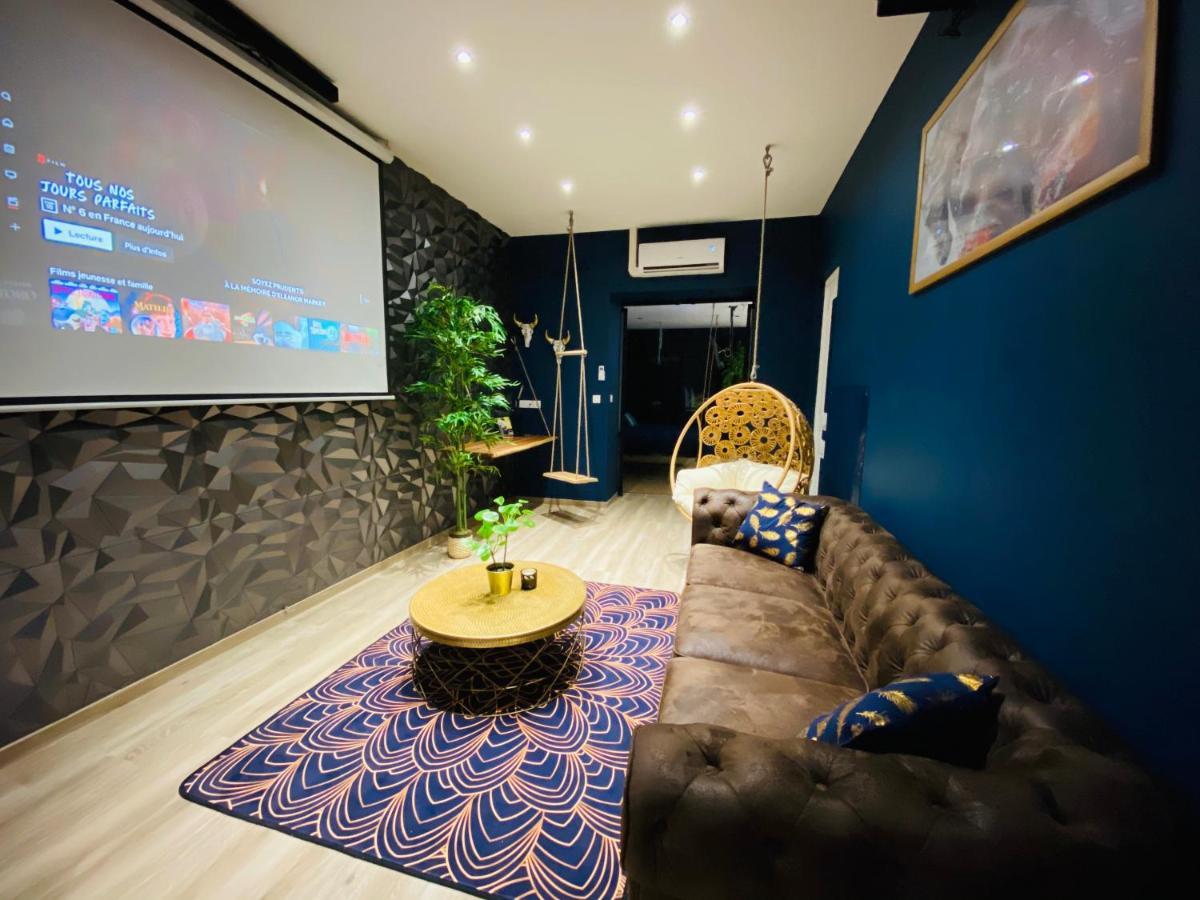Capsule Temps Suspendu - Balneo, Home Cinema & Billard Valenciennes Exterior photo