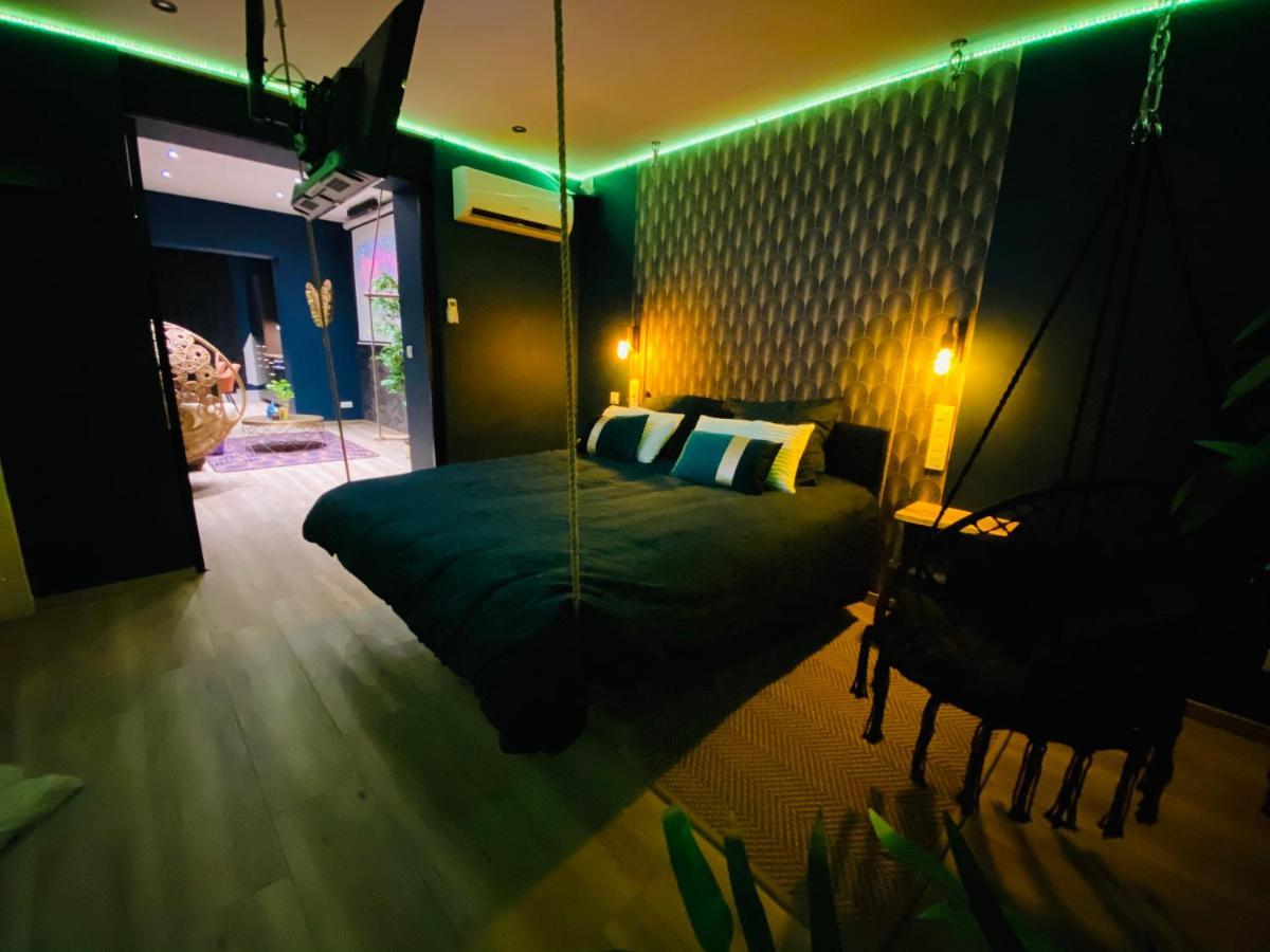 Capsule Temps Suspendu - Balneo, Home Cinema & Billard Valenciennes Exterior photo
